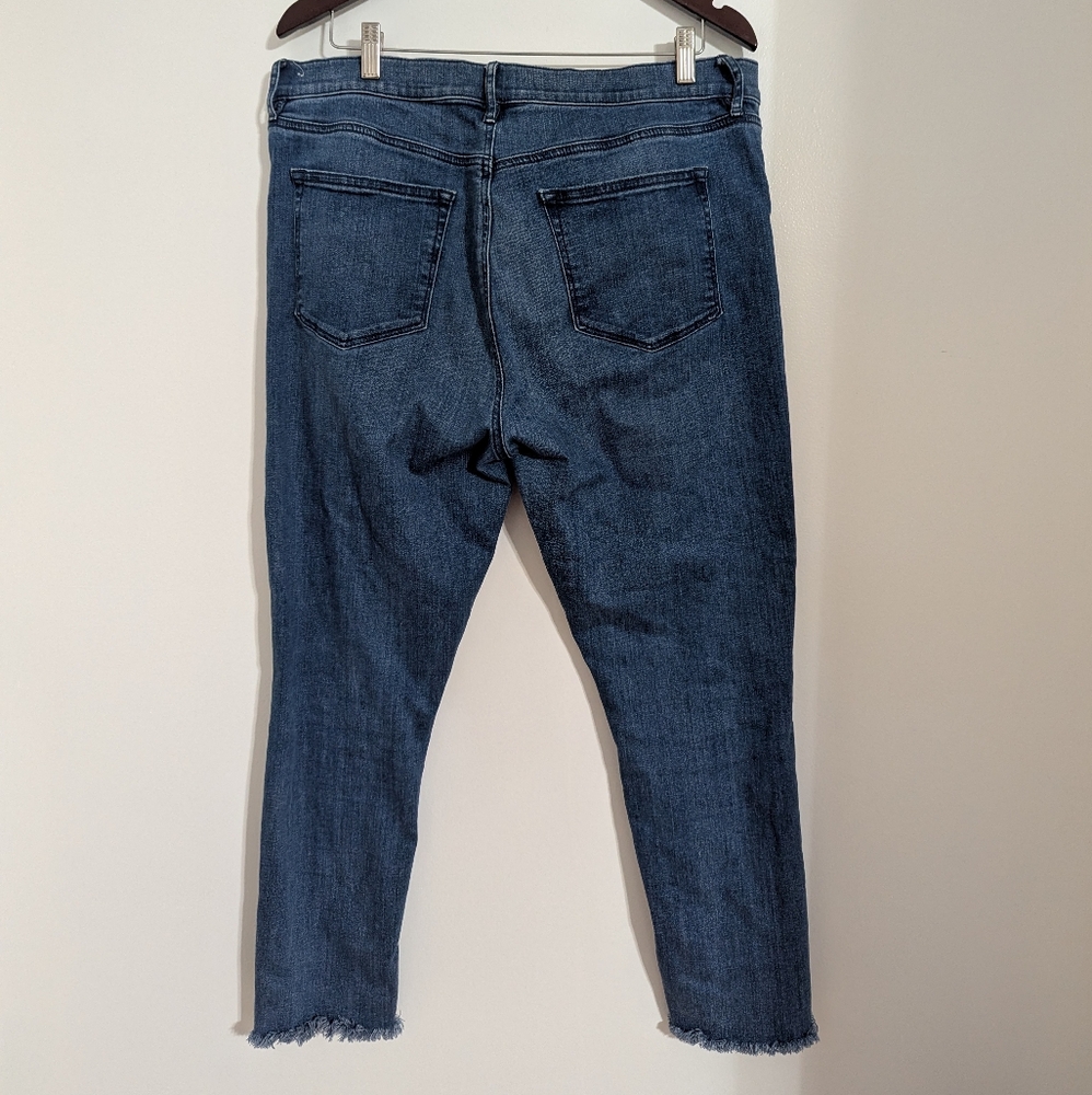 Loft Jeans - Picture 2 of 4